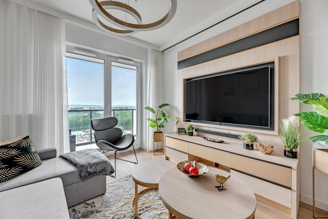 Diamond Suites - Sea View กดัญสก์ ภายนอก รูปภาพ