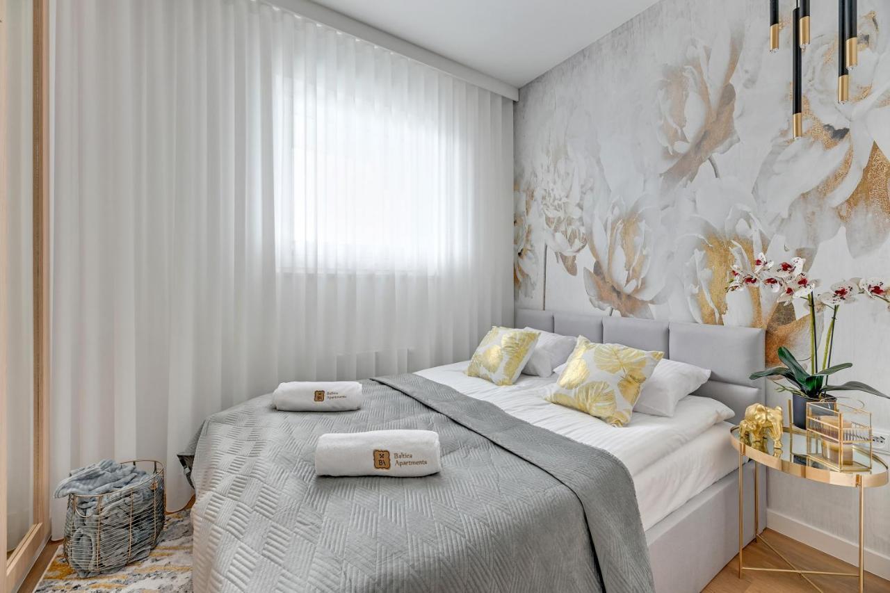 Diamond Suites - Sea View กดัญสก์ ภายนอก รูปภาพ
