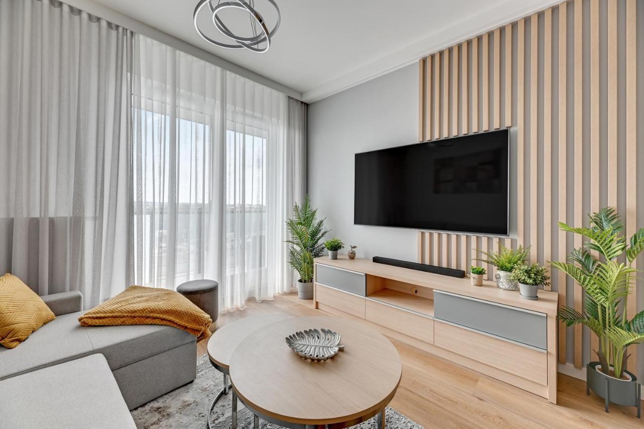 Diamond Suites - Sea View กดัญสก์ ภายนอก รูปภาพ